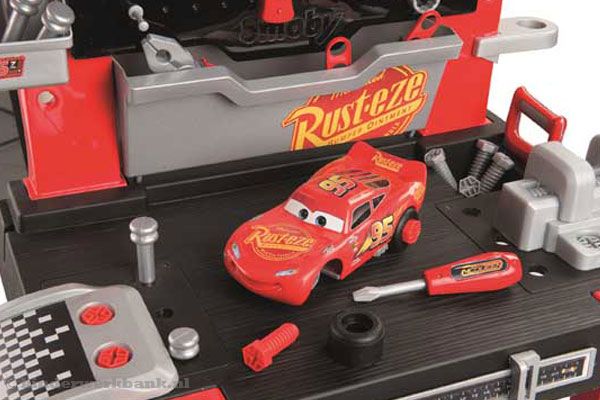 Inclusief Cars 3 Lightning McQueen.